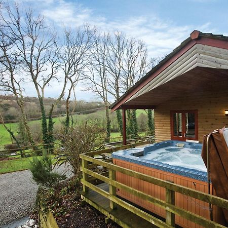 Ivyleaf Combe Lodges Stratton  Buitenkant foto
