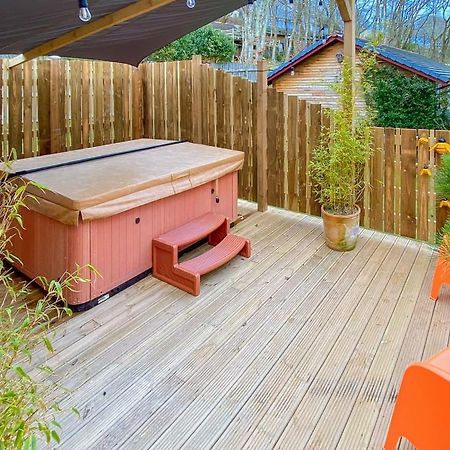 Ivyleaf Combe Lodges Stratton  Buitenkant foto