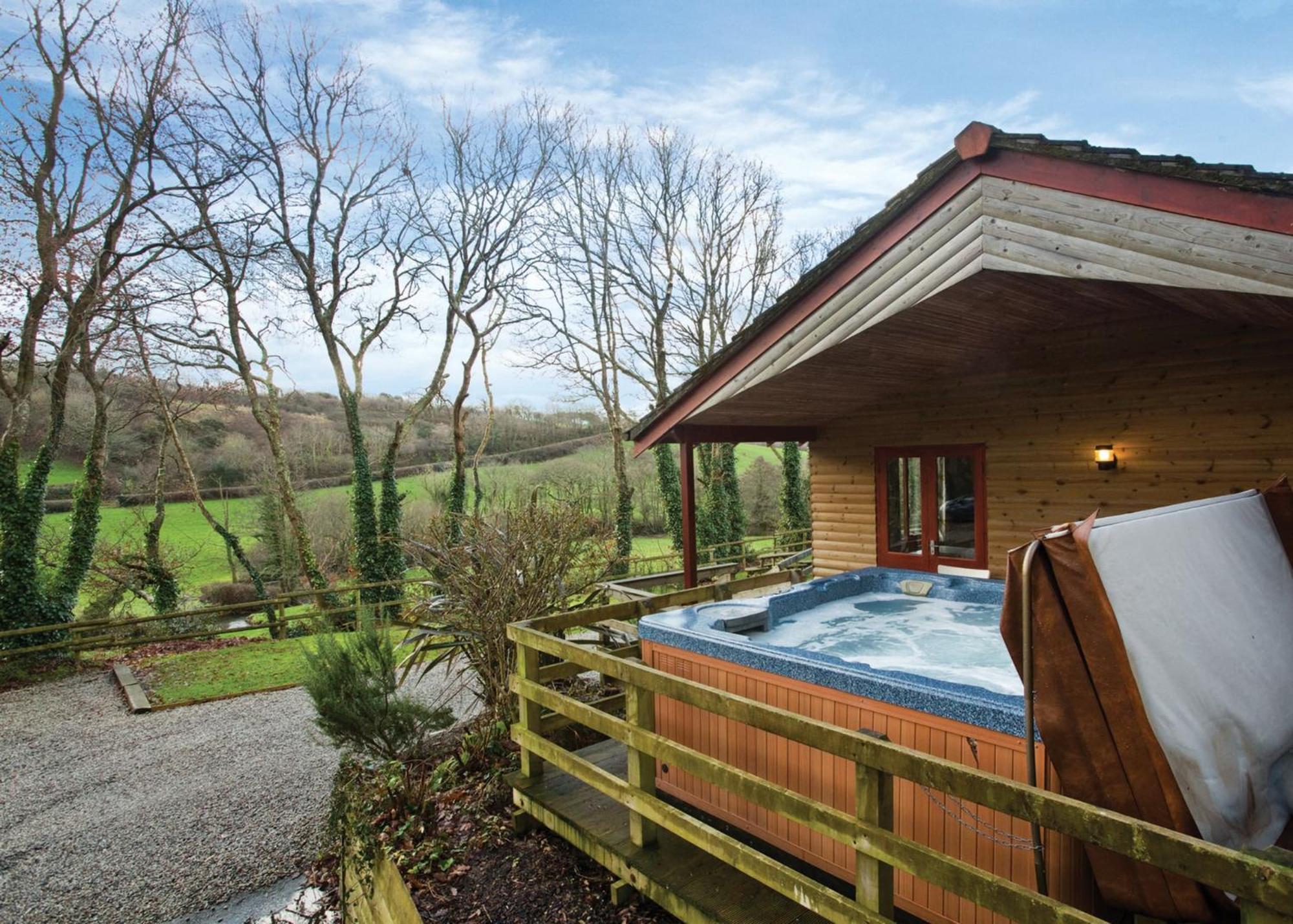 Ivyleaf Combe Lodges Stratton  Buitenkant foto