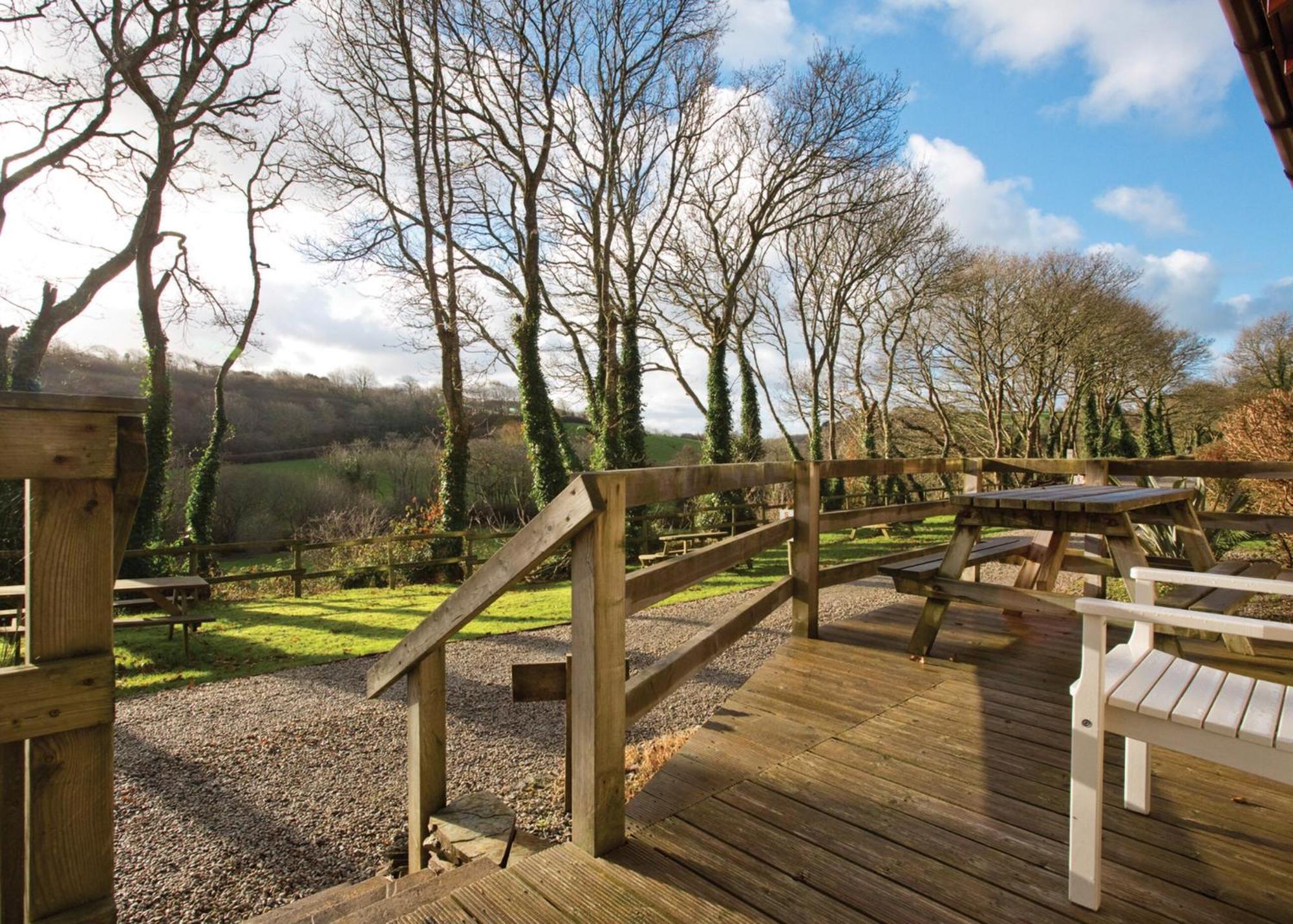 Ivyleaf Combe Lodges Stratton  Buitenkant foto